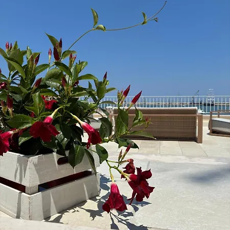 Mode, With Panoramic Sea View Terrace شقة
