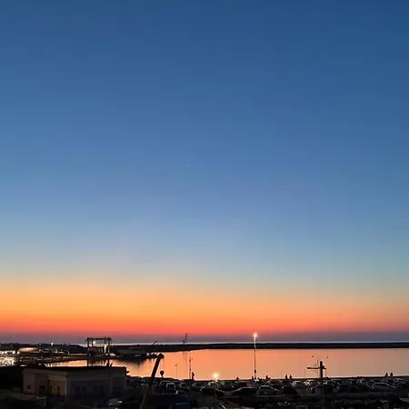 Mode, With Panoramic Sea View Terrace アパート